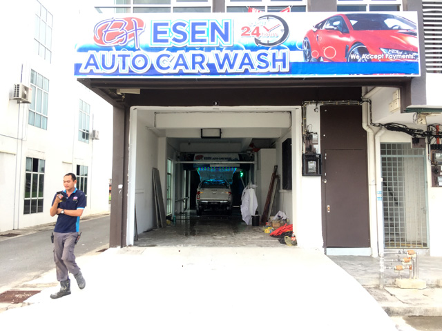 Automatic car wash Leisuwash